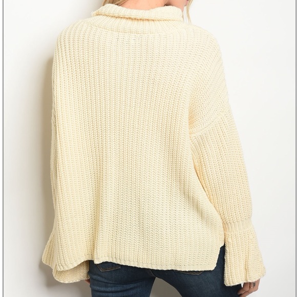 🤩Lovely Bell Sleeve Winter Sweater 🌟 - Picture 4 of 4